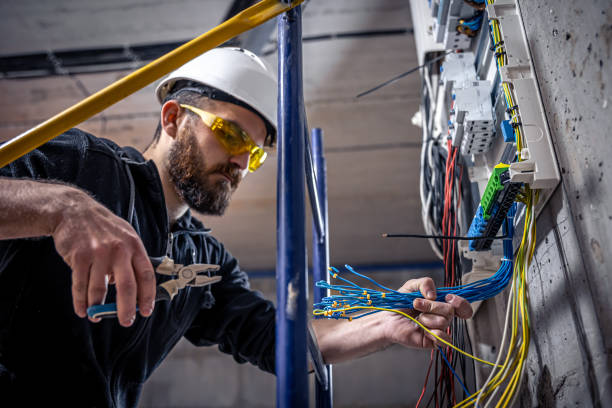 Best Circuit Breaker Repair  in Newburgh, IN